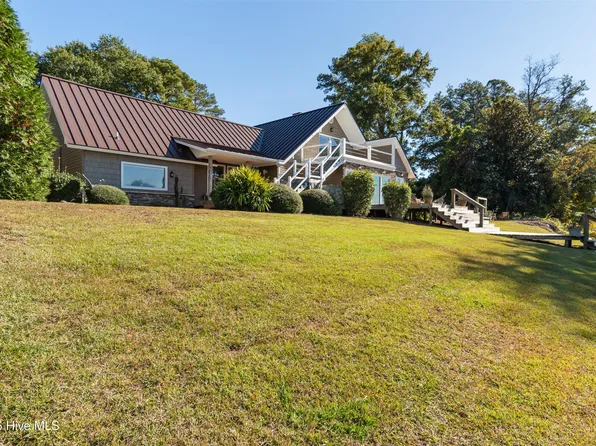810 Madam Moores Ln #A, New Bern, NC 28562