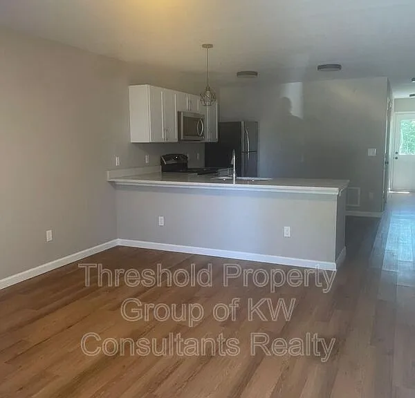 1282 Lockbourne Rd #B — Photo 4