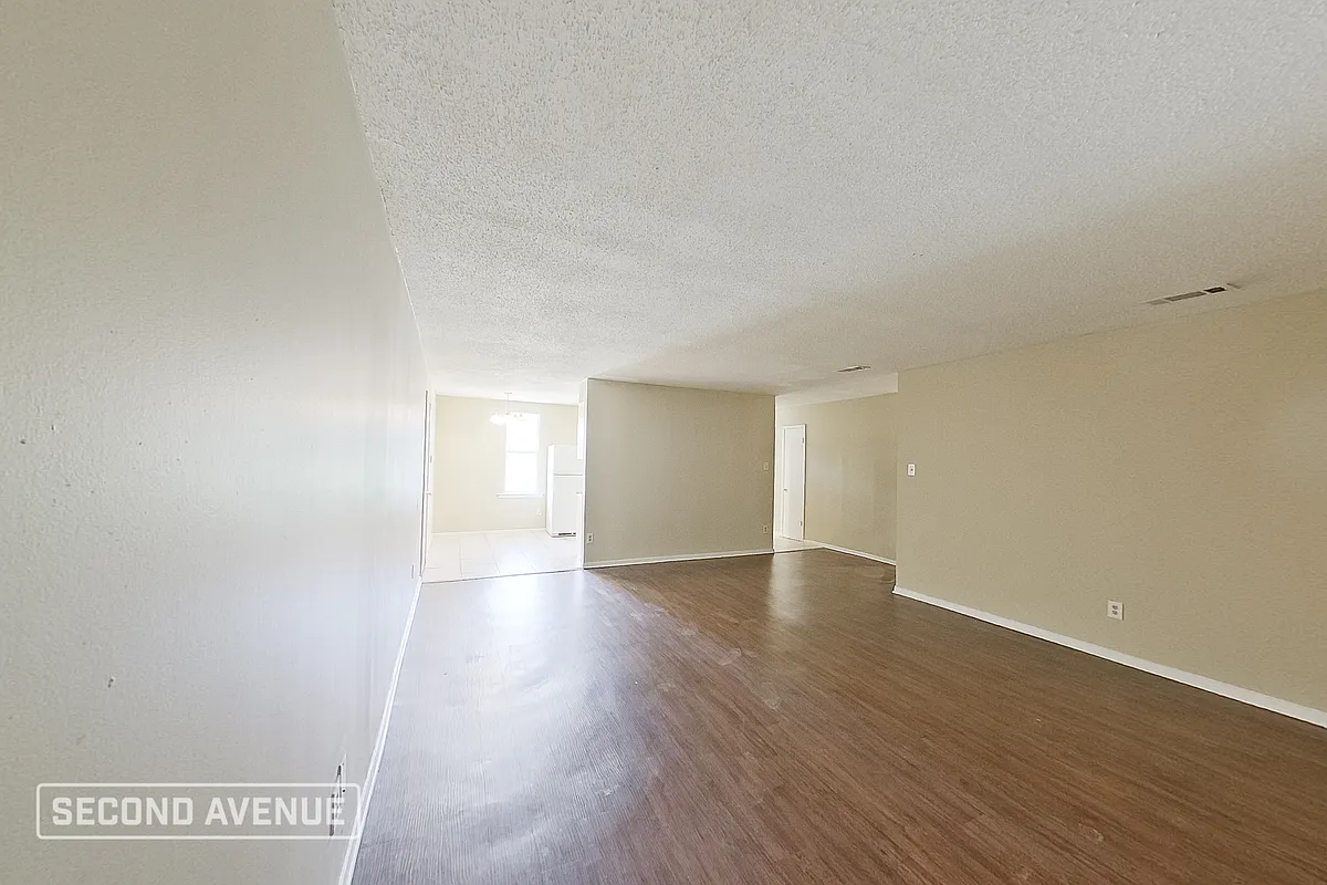 Building Photo - 5792 Jardin Pl