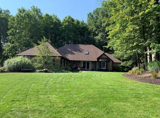 5520 Forest Ln, Brecksville, OH 44141