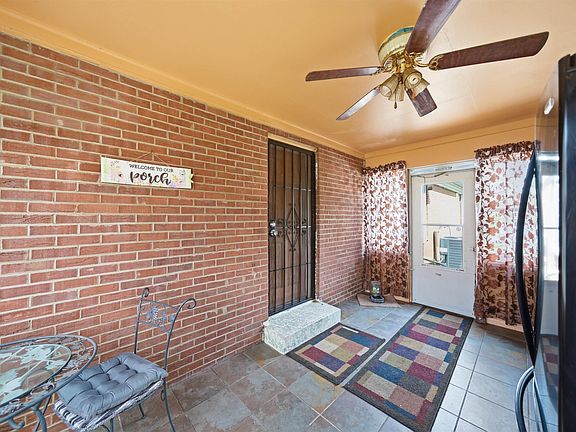 4th image of 3308 E Cedar Hills Dr