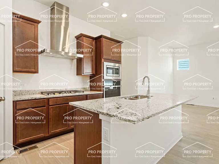 6384 Elk Pass Ln — Photo 10