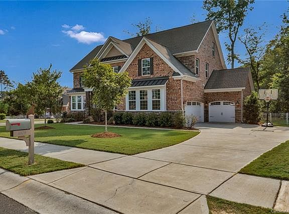 4th image of 4808 Congaree Dr
