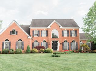 6947 Zinnia Dr, Sykesville, MD 21784