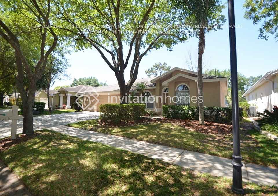 1st image of 9313 Hampshire Park Dr