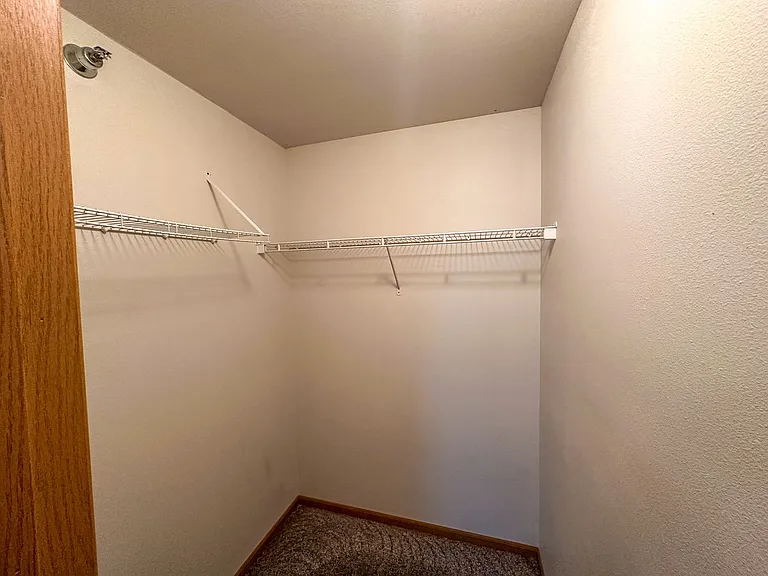 1401 N Dakota Ave — Photo 22