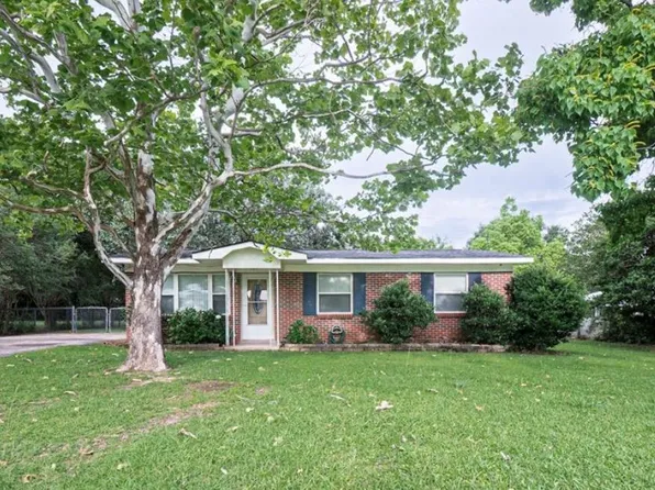 105 Martin Dr, Abbeville, AL 36310