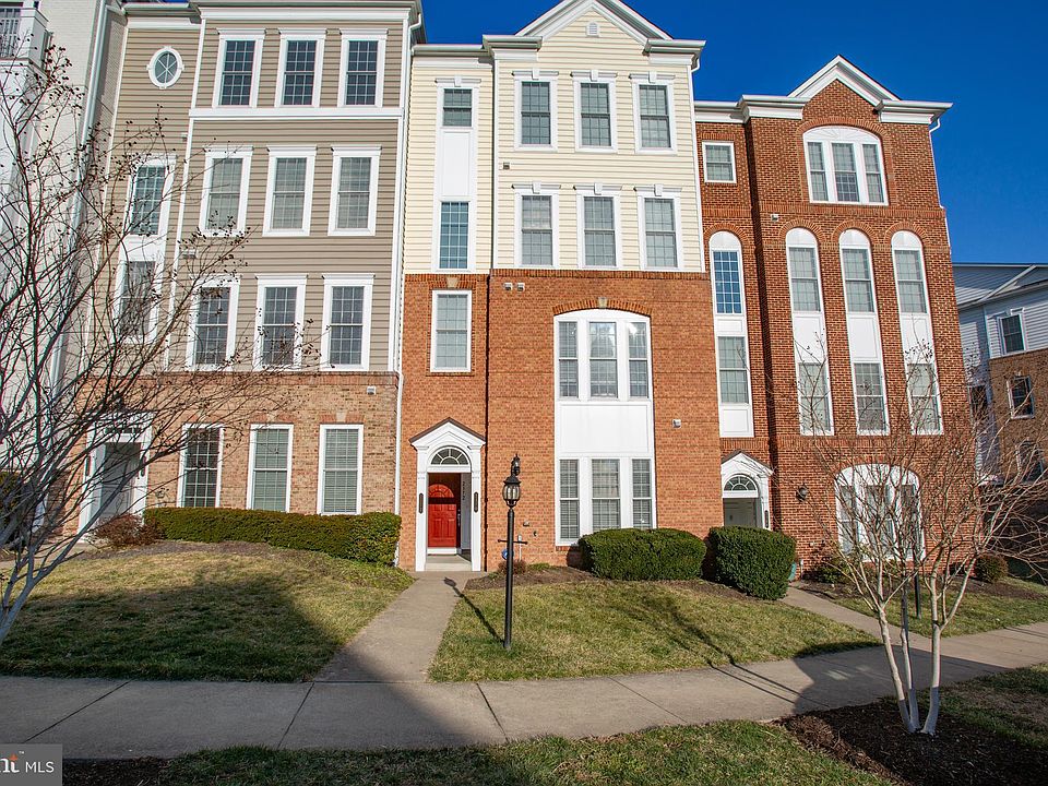 1st image of 2370 Brookmoor Ln