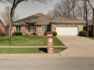 2171 E Richmond St, Springfield, MO 65804