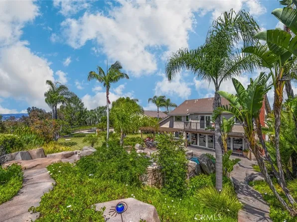 4301 E Valley Gate Dr, Anaheim, CA 92807