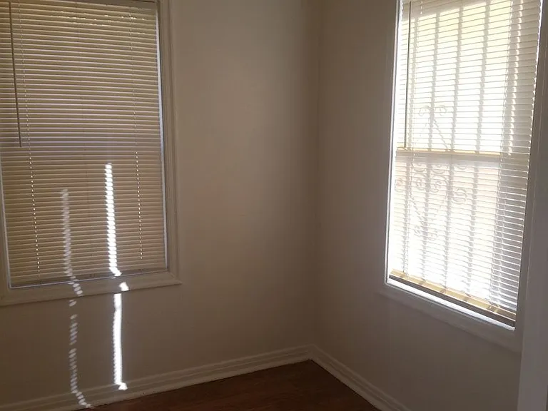 1046 W Martin Luther King Jr Blvd — Photo 6