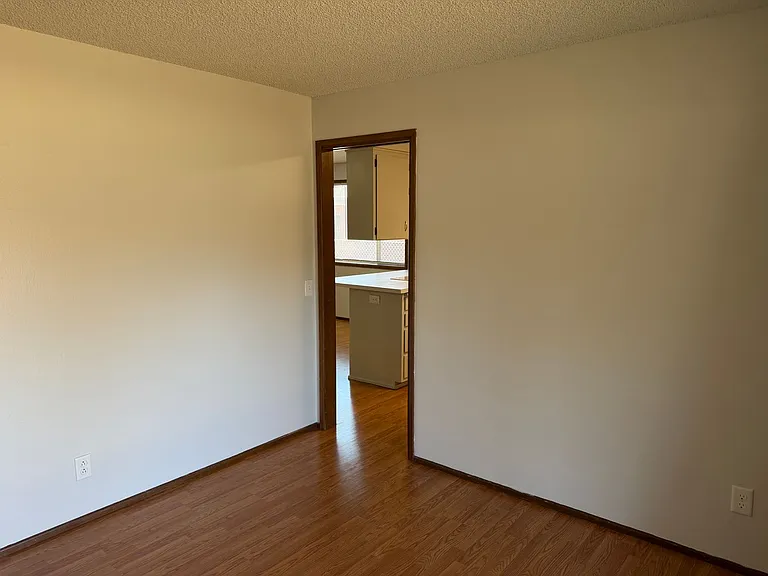 1422 Lawnridge Ave — Photo 13