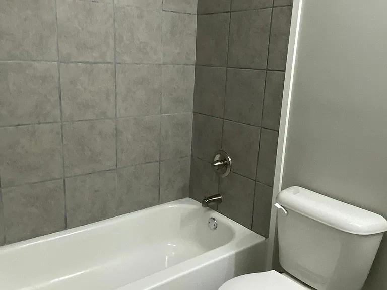 6661 Apache Run — Photo 9
