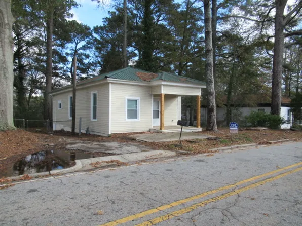 609 N Aycock St, Carrollton, GA 30117