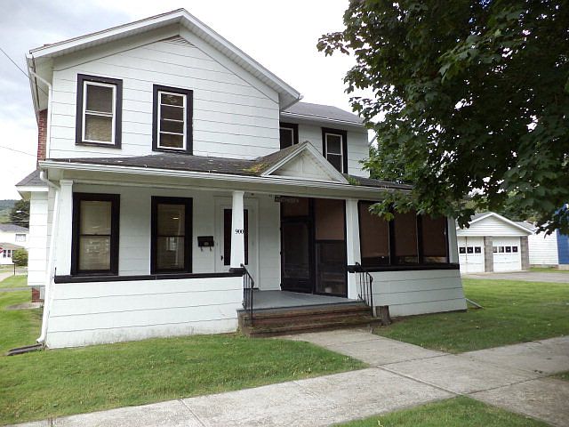 1st image of 900 N Perry St