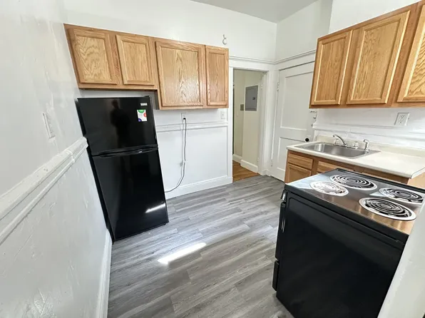 15 Egremont Rd APT 2, Boston, MA 02135