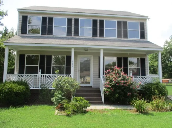971 Yates Ct, Richmond, VA 23223