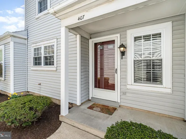 407 Cambridge Ct, Palmyra, PA 17078