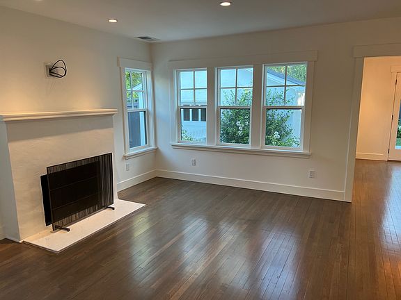 5th image of 124 Meadowcroft Dr