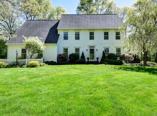 59 Cedar Ridge Dr, Hebron, CT 06248