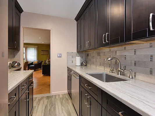 Sold by Benjamin Realty Since 1980 | media 8