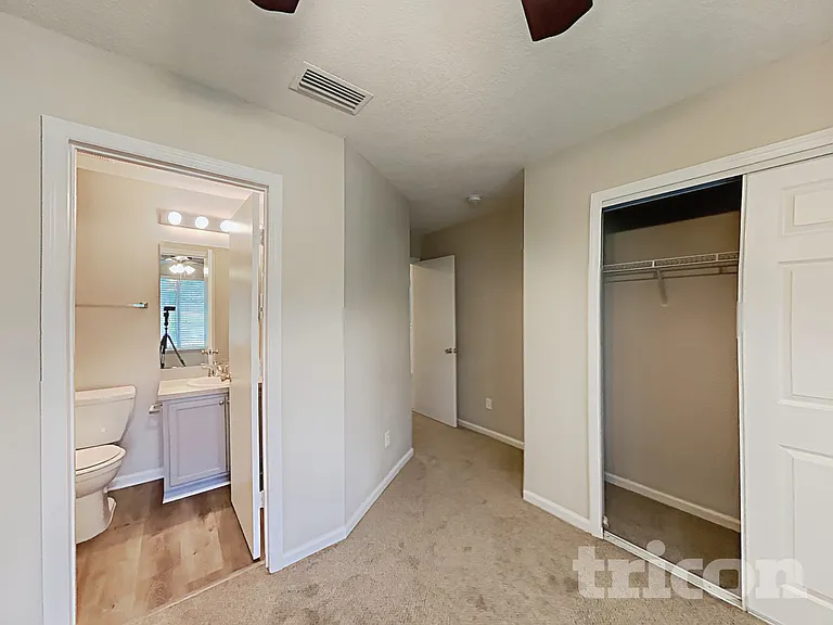 137 Brays Island Ln — Photo 7