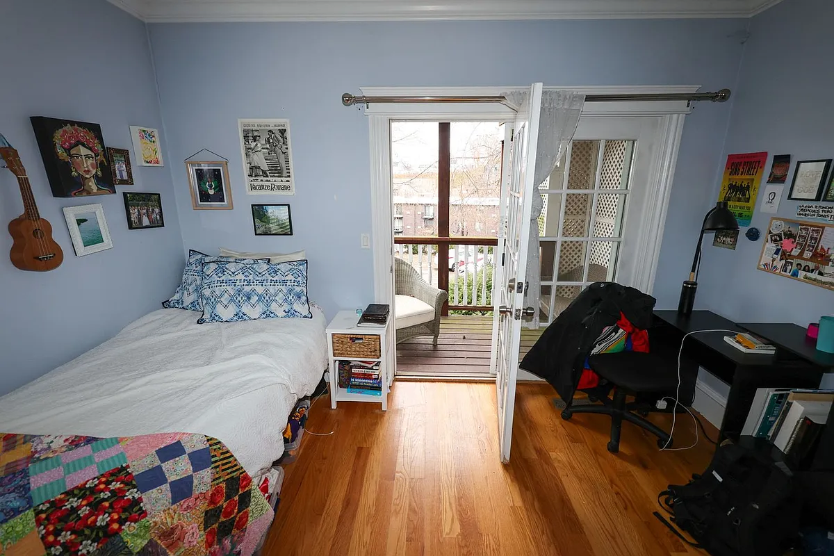 Building Photo - 147 Nonantum St #1