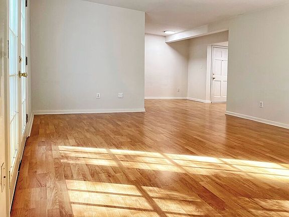 5th image of 143 Albemarle Dr