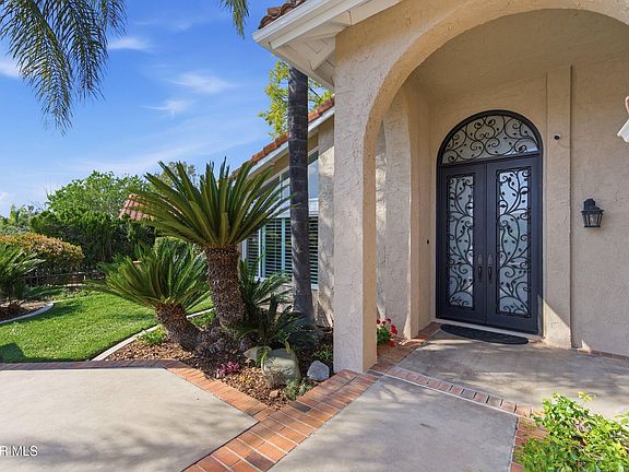 4th image of 18525 Entrada Ct