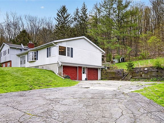 2nd image of 2458 Ridge Rd