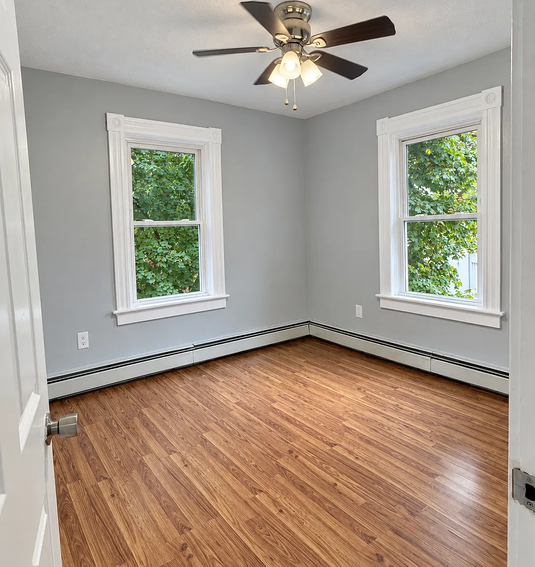 4 bed, 1360 sqft, $2,800 — Photo 4