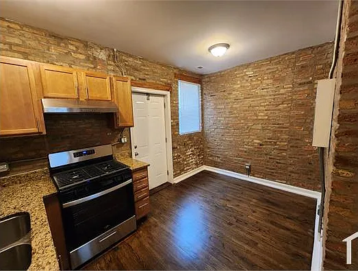 2 bed, $1,686 — Photo 4