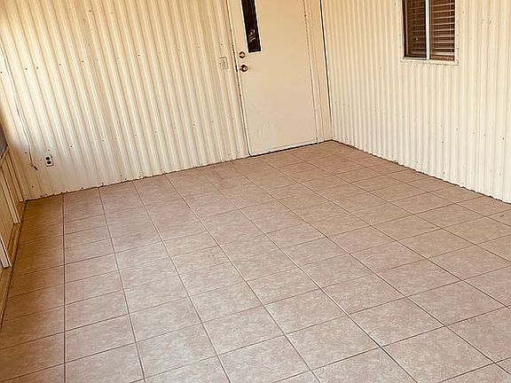 3rd image of 1316 Sunwest Blvd