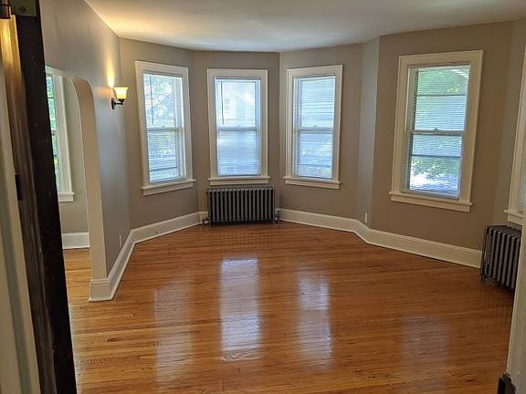 2nd image of 123 S Main Ave APT 4