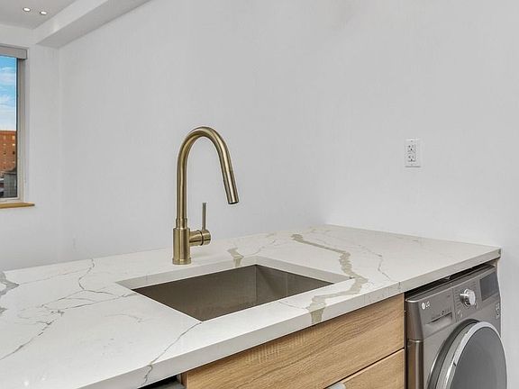4th image of 675 E 32nd St #6A