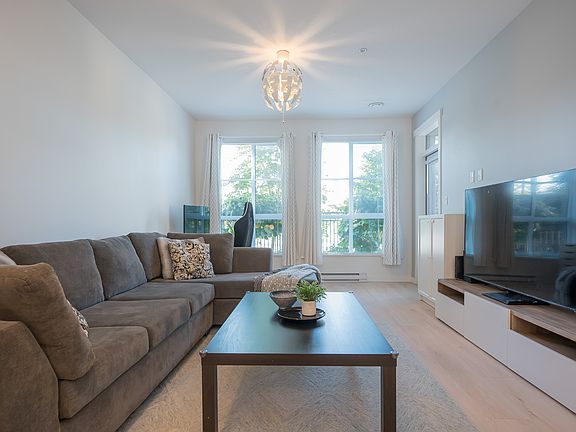 4th image of 15168 33rd Ave #108