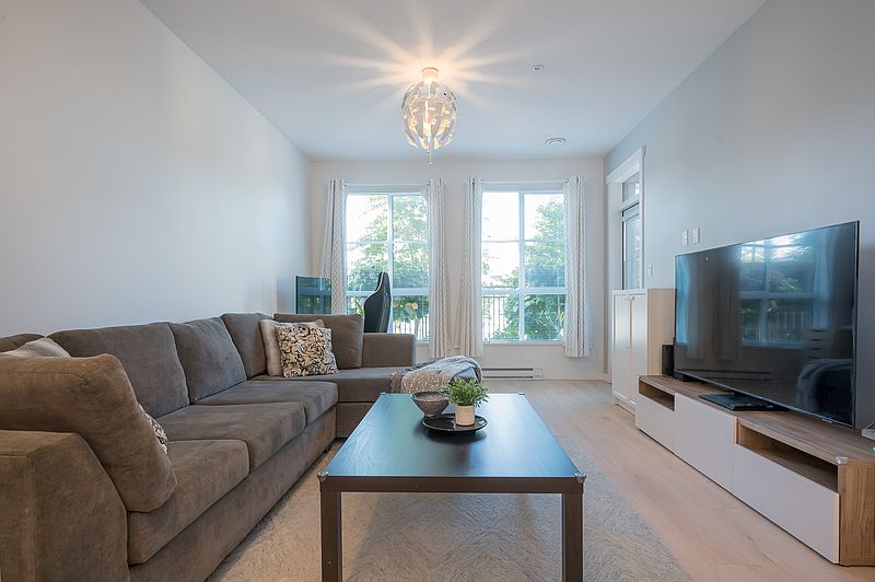Surrey Apartment for rent - 2 Bedrooms — photo 3