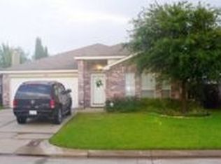 8116 Broken Arrow Rd, Fort Worth, TX 76137