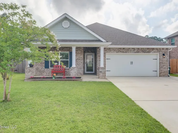 15581 Ollie Ln, Biloxi, MS 39532
