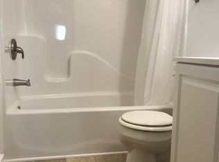 643 Northwood Ct, Kendallville, IN
