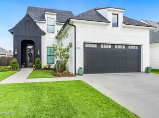105 Sleeply View Dr, Broussard, LA 70518