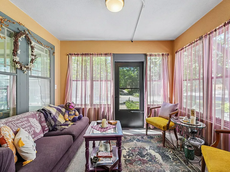 1771 James Ave S #1 — Photo 21