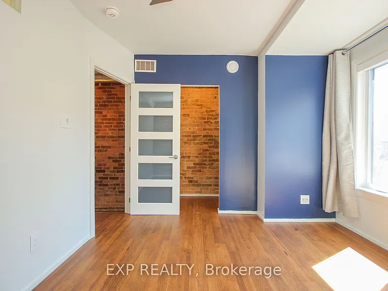 114 Sweetland Ave — Photo 17