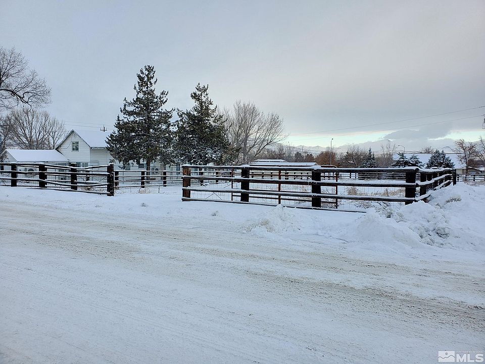 2nd image of Palisade Dr