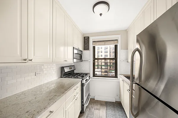 Sold by Compass | media 2