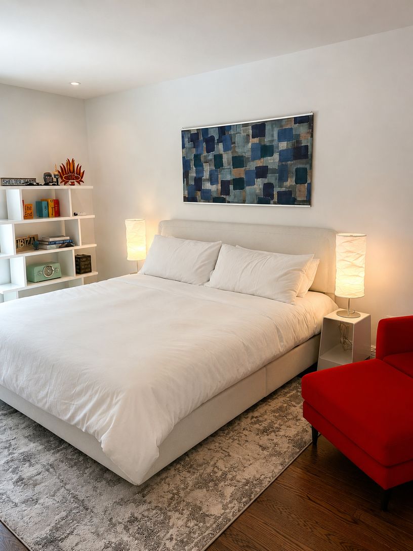  Guest room 3 with king bed