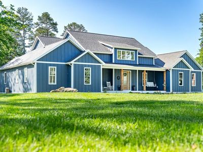 1045 Dave Berry Rd, Mc Gaheysville, VA, 22840