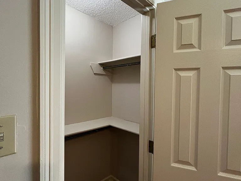 5344 River Meadow Dr — Photo 30
