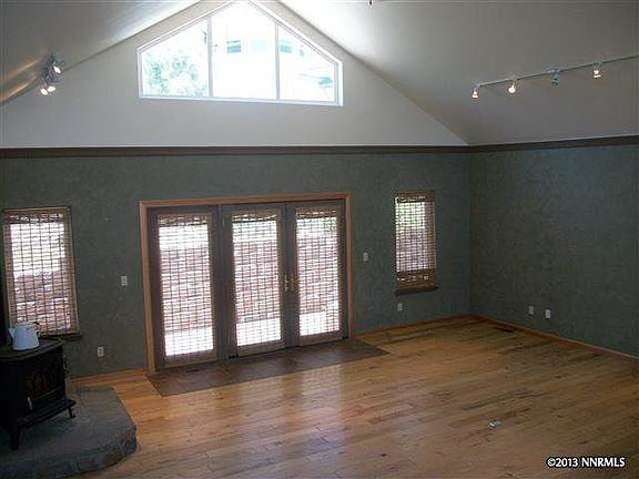 5th image of 35 Sunridge Ct E
