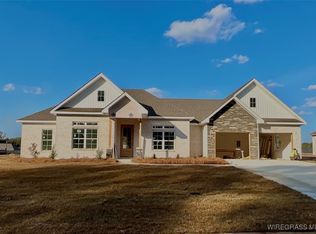 413 Bella Dr, Enterprise, AL 36330